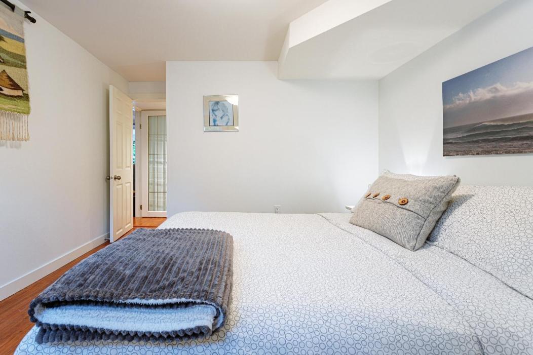 West Side 1Br Dunbar Garden Suite Vancouver Exterior photo