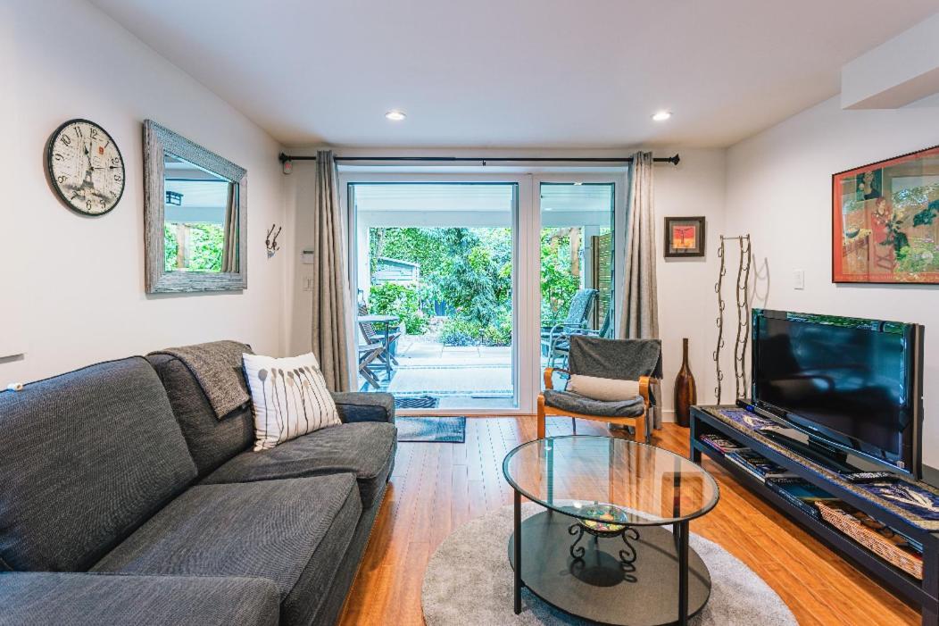 West Side 1Br Dunbar Garden Suite Vancouver Exterior photo